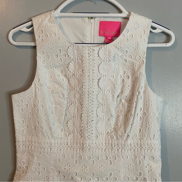 Lilly Pulitzer Resort White Floral Eyelet Preppy Summer Dress in Size 2 - Picture 3 of 8